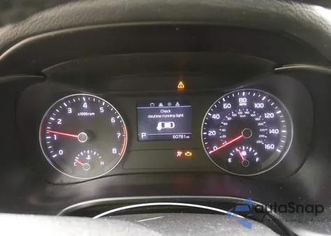 2019 Kia Forte S z USA, uszkodzony, nr VIN 3KPF34AD7KE063696